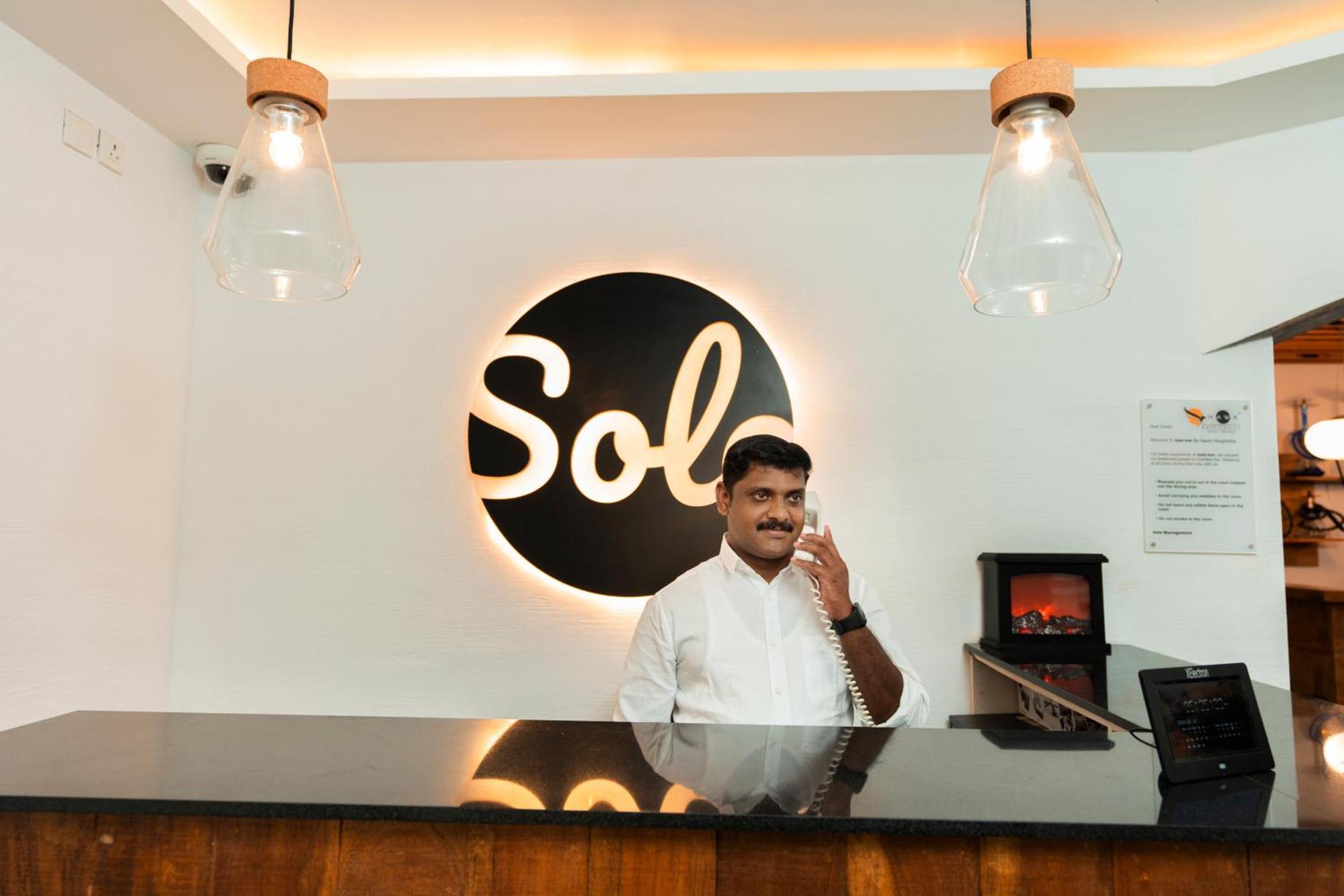 Solo Inn By Hawk Hospitality Kochi Exterior foto